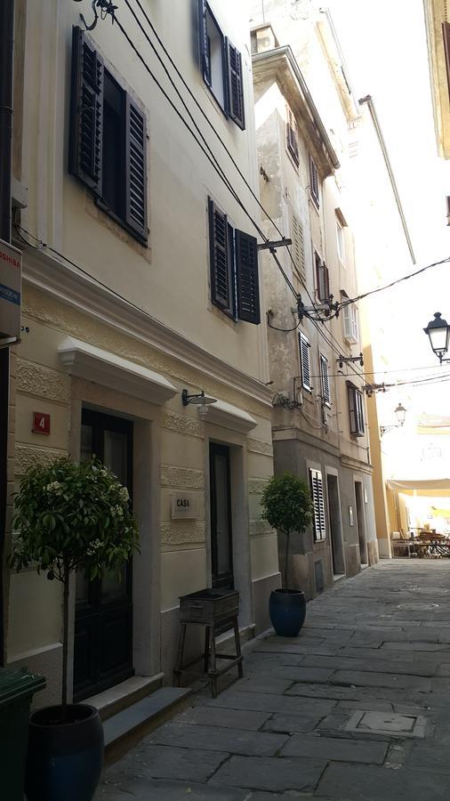 דירות פיראן Casa Al Porto Antico מראה חיצוני תמונה