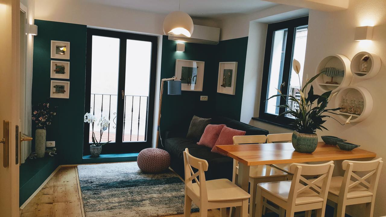 דירות פיראן Casa Al Porto Antico מראה חיצוני תמונה